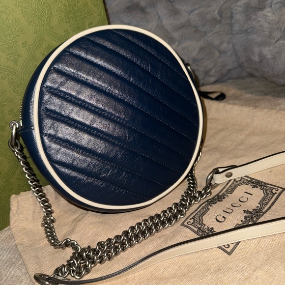 🔥 💯 Gucci Matelasse Leather Torchon GG Marmont Round Bag - Picture 8 of 13
